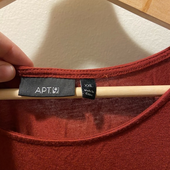 NWOT - Apt. 9 Stylish Ruffle Work Top! - Picture 5 of 5